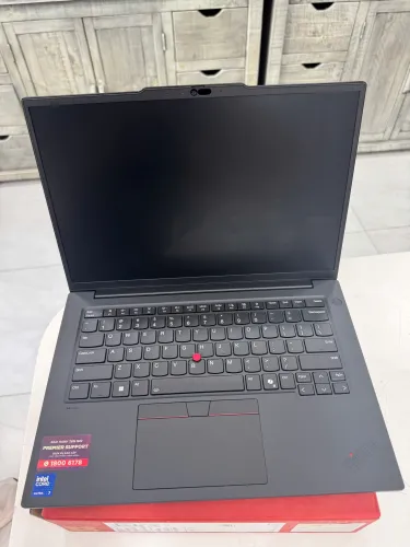 Lenovo ThinkPad P14s Gen 6  | Ultra 7-255H | RTX PRO 500 6GB | RAM 32GB | SSD 1TB | 14.5 inch WUXGA | NEW 100% FULLBOX